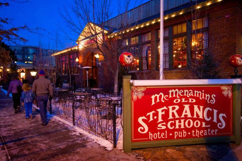 Hotel Mcmenamins Old St. Francis School Bend Esterno foto