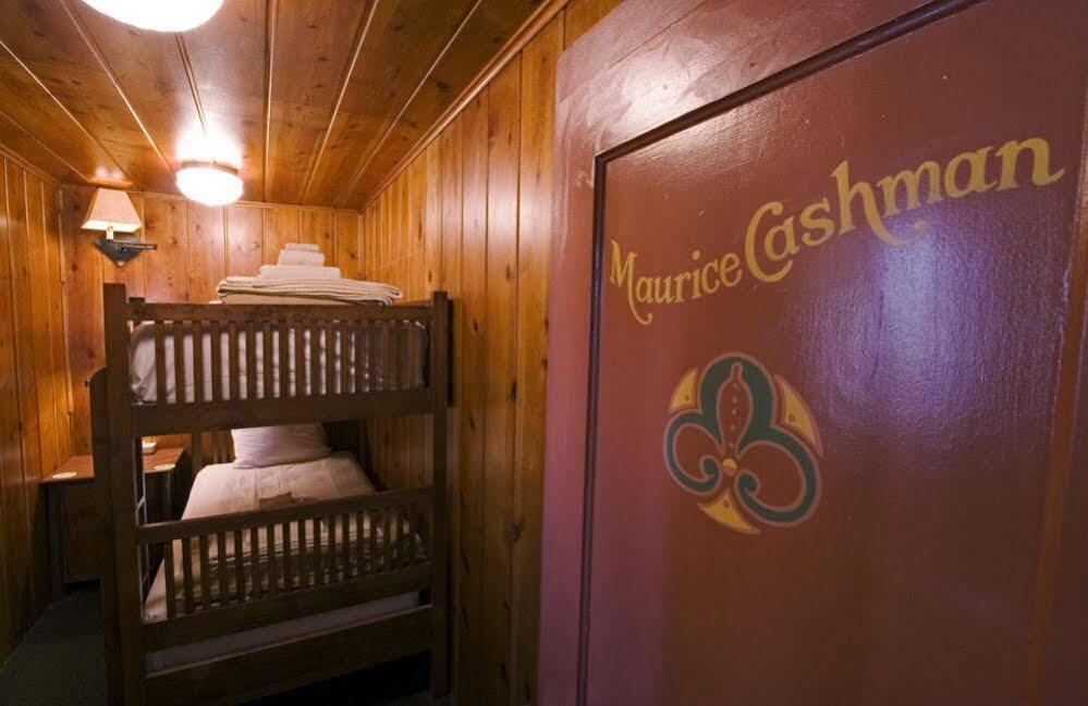 Hotel Mcmenamins Old St. Francis School Bend Esterno foto
